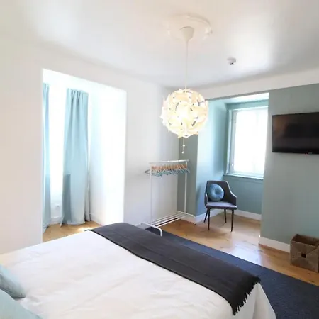 Дом отдыха Bright 1 Bedroom With Lovely Balcony In